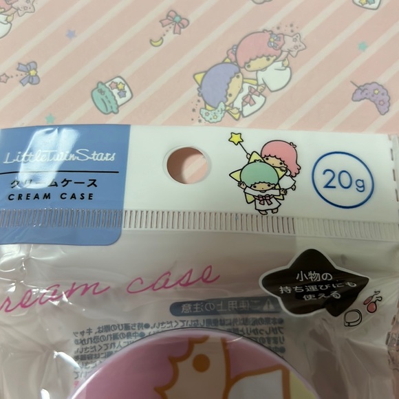 Little Twin Stars Cream case - Picture 2 of 6